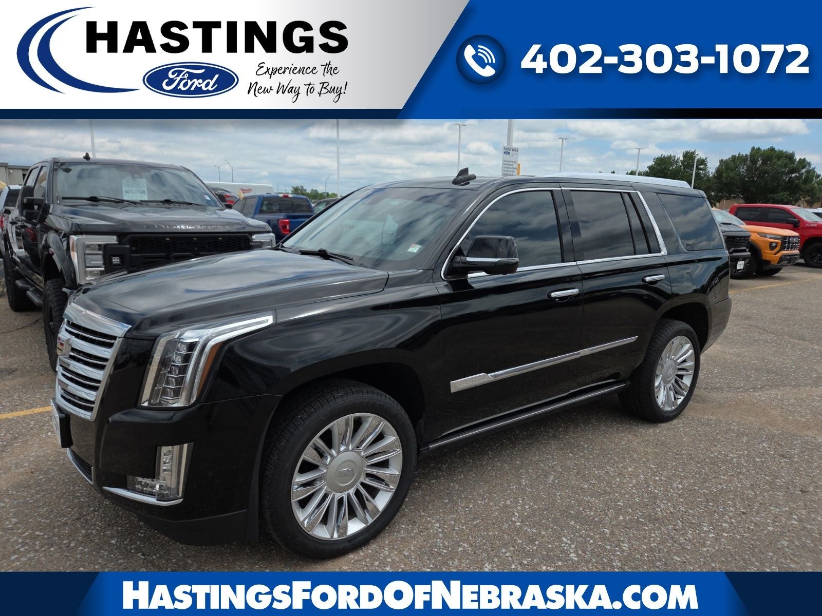2017 Cadillac Escalade Platinum Edition 1SD in Black Raven — front three-quarter view